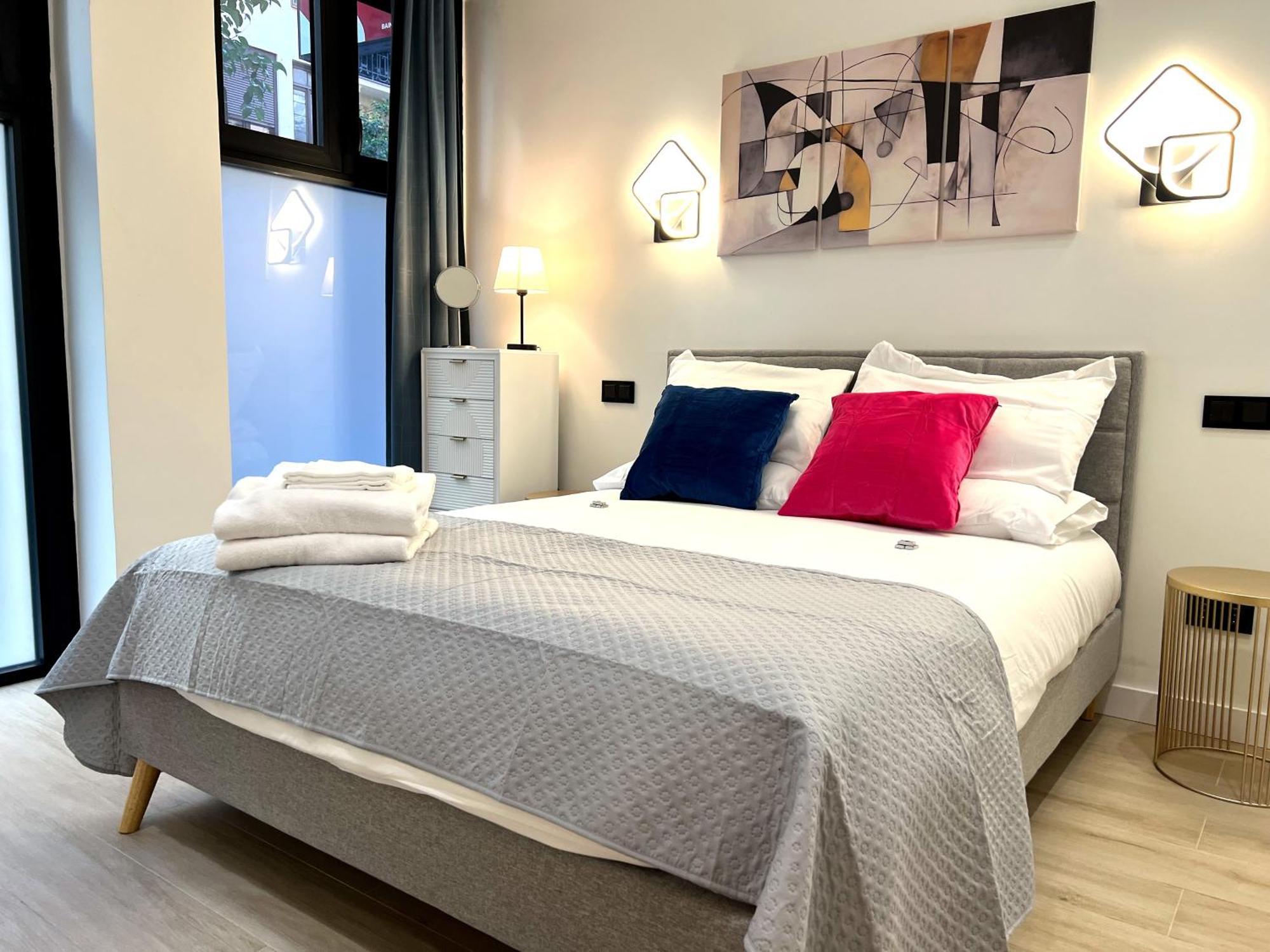 Apartamento Duplex Moderno Y Acogedor Junto A Atocha Madrid Exterior foto
