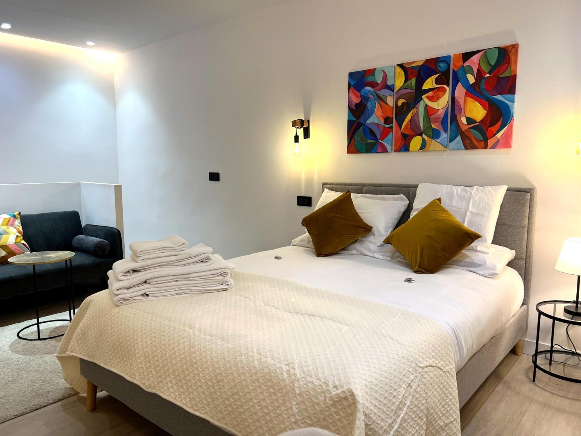 Apartamento Duplex Moderno Y Acogedor Junto A Atocha Madrid Exterior foto