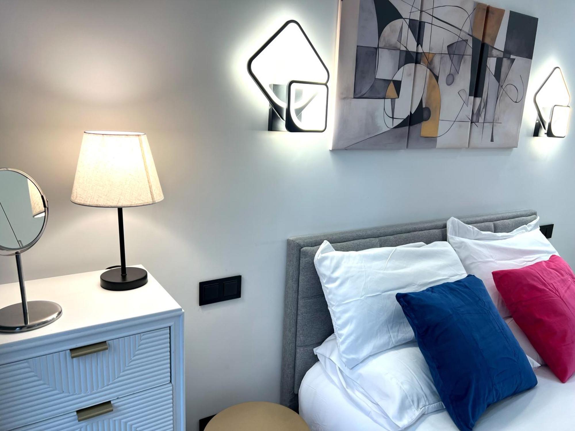Apartamento Duplex Moderno Y Acogedor Junto A Atocha Madrid Exterior foto
