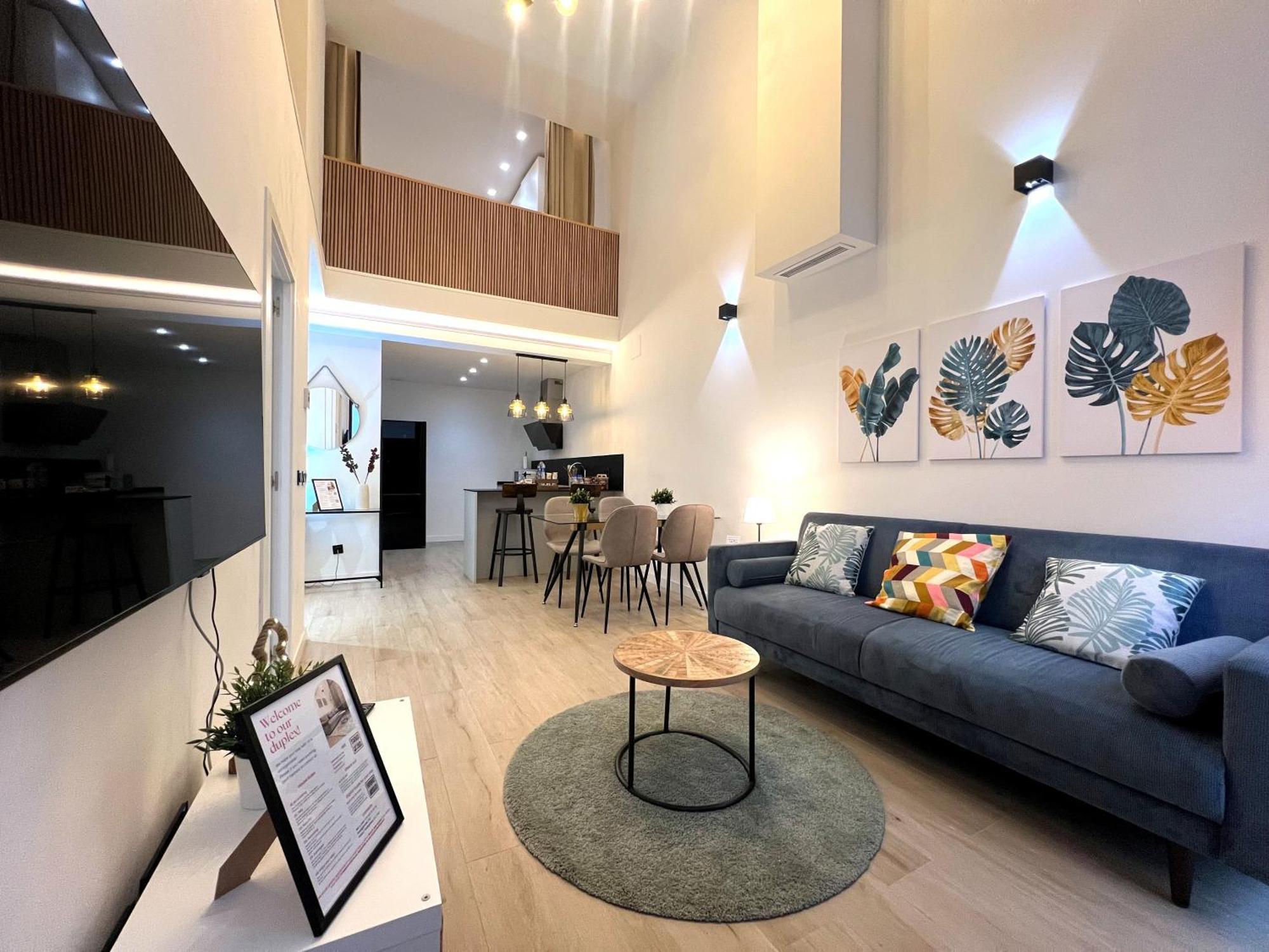 Apartamento Duplex Moderno Y Acogedor Junto A Atocha Madrid Exterior foto